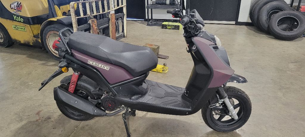 2023 ICE BEAR SCOOTER P6231